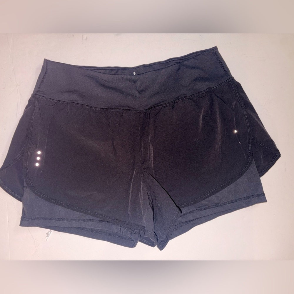 Soothfeel size XL black athletic shorts